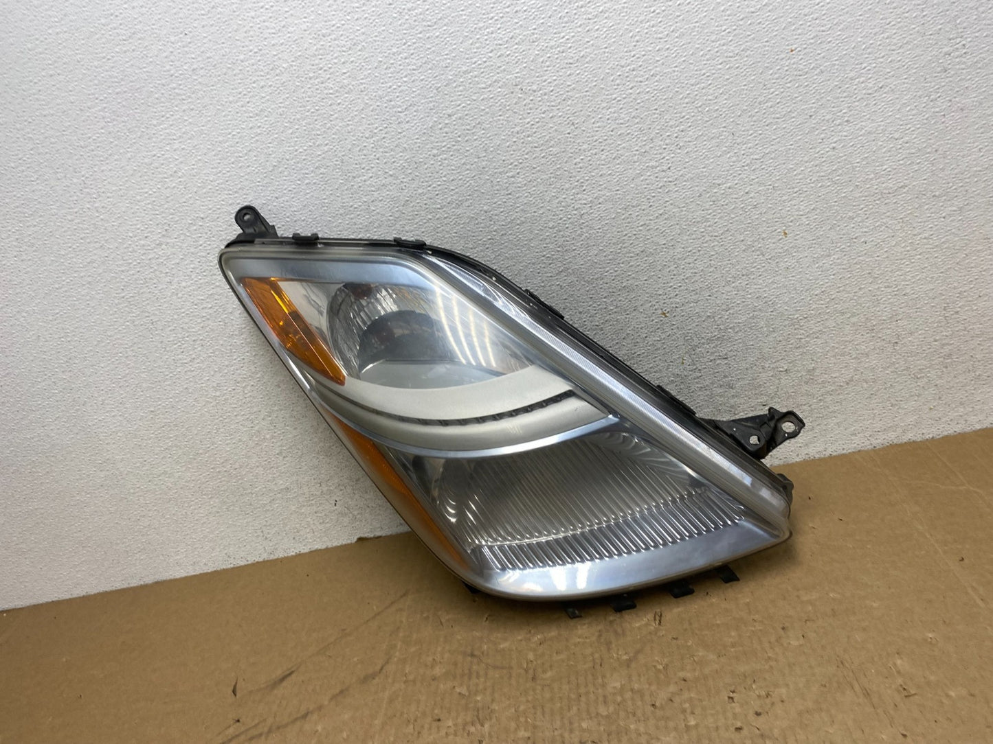 2006 - 2009 Toyota Prius Right Passenger Rh Side Headlight Halogen AG0552 DW0