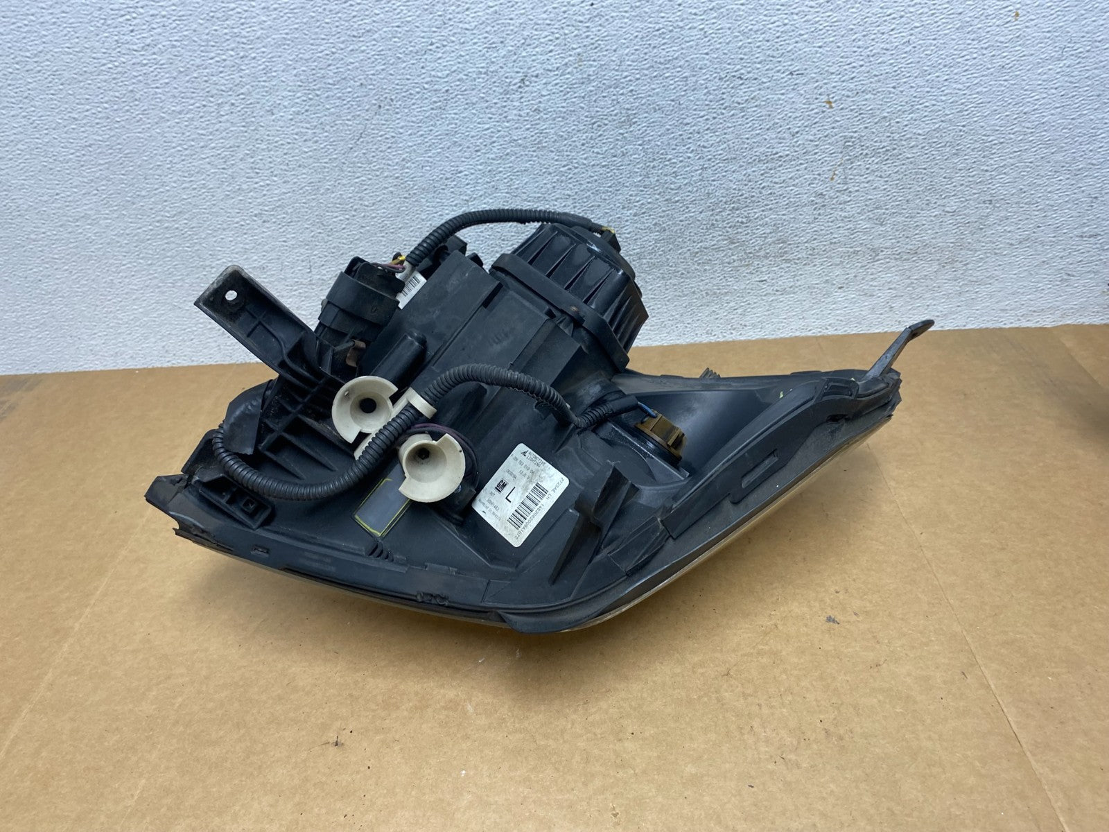 2006 to 2011 Cadillac DTS Left Driver Lh Xenon Hid Headlight AE2911 DW6
