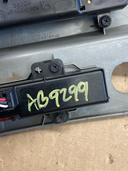 2007 to 2011 Dodge Nitro Dash Climate Temperature Control Radio Bezel ab9299 DG7