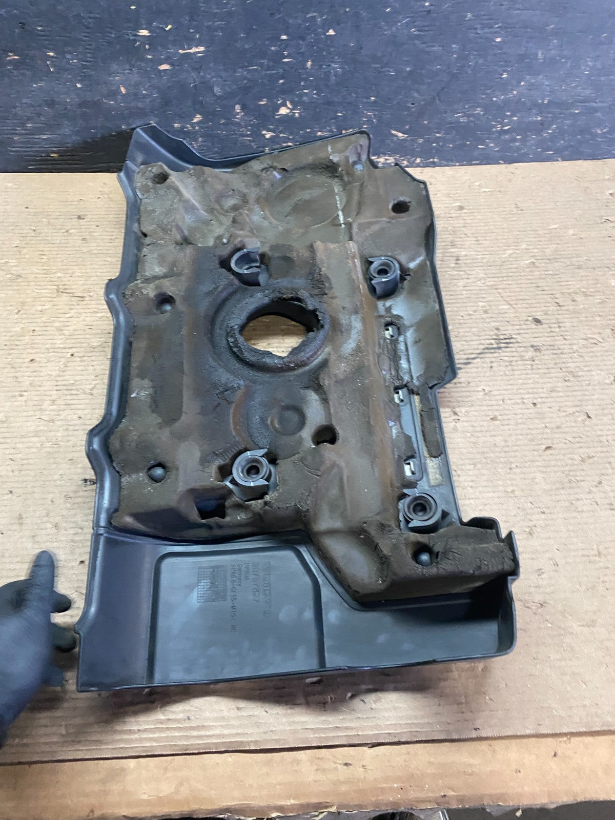 2007 to 2014 Volvo XC90 OEM 3.2L Upper Top Engine Motor Dust Cover Oem s3464 DG6