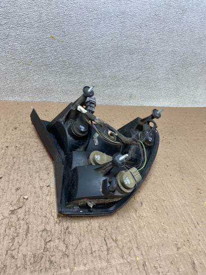 1999 to 2000 Chrysler 300M Right Passenger RH Side Tail Light OEM Y3460 DW3