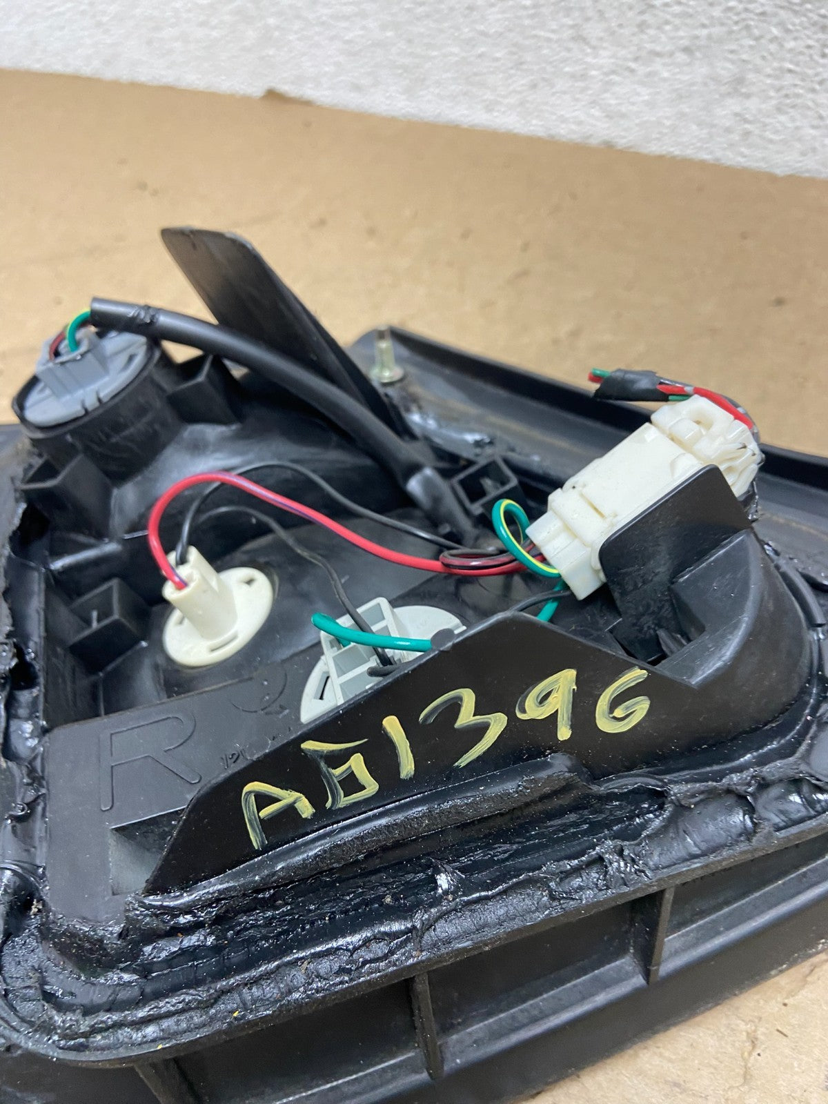 2000 to 2001 Nissan Altima Tail Light Right Passenger Rh Side AG139612