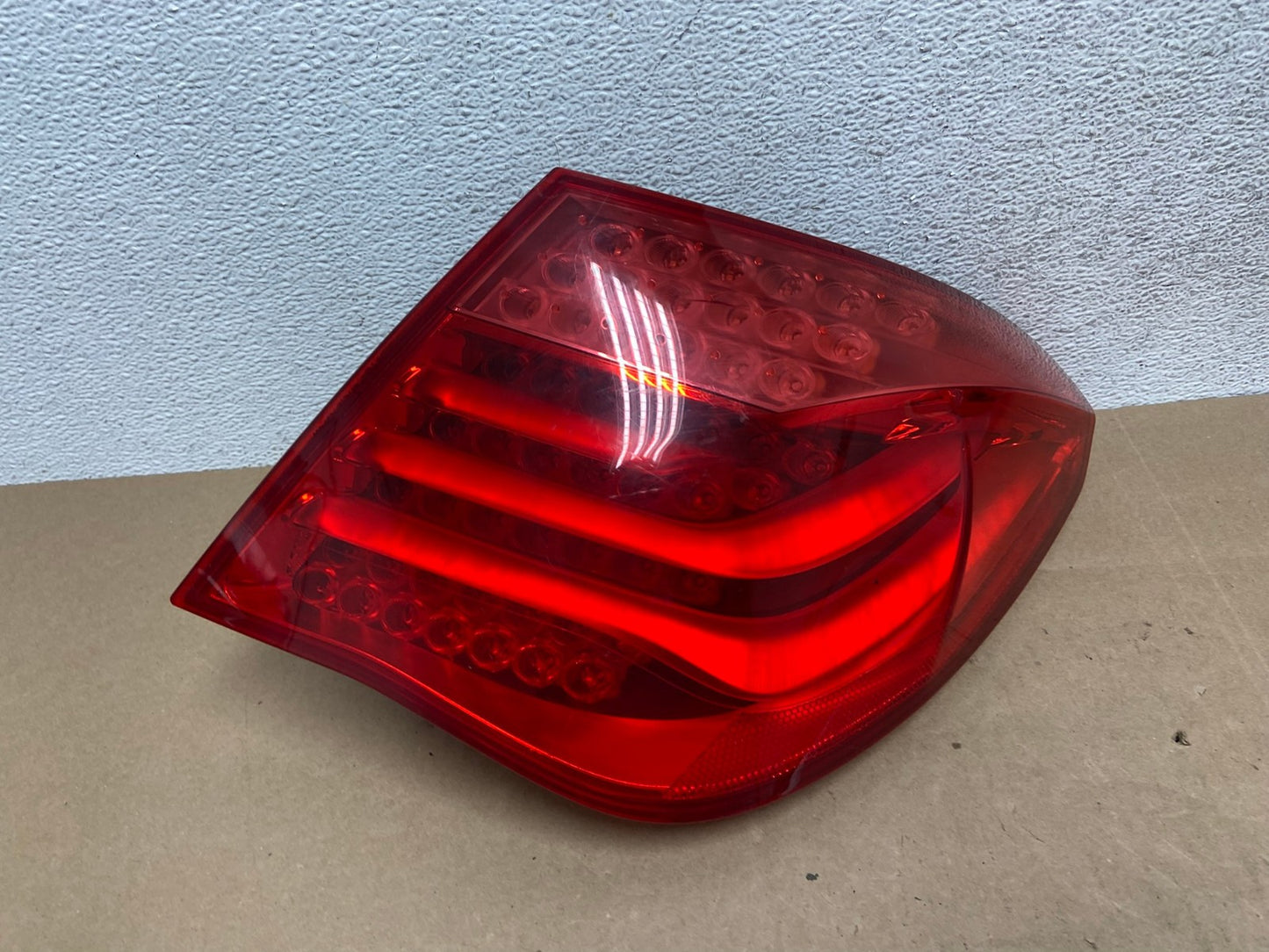 2009 to 2012 Bmw 7-Series F01 F02 750i Right Passenger Tail Light AE5000 LK0