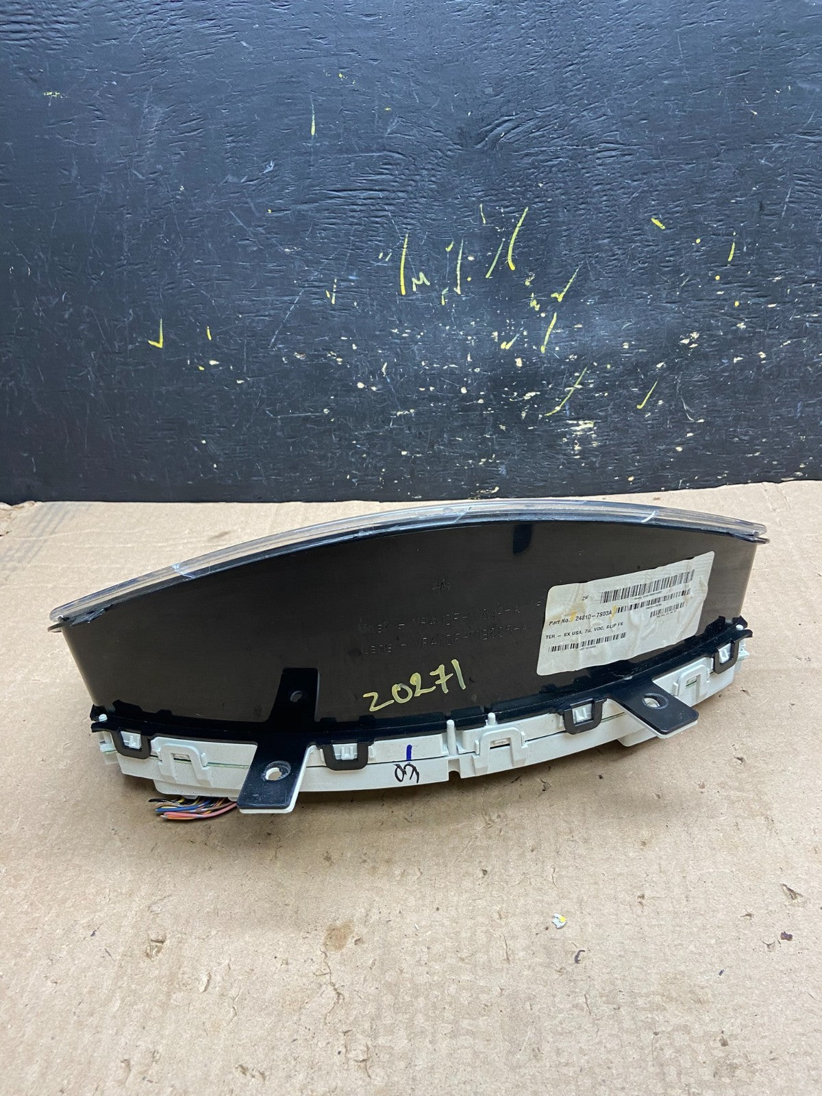 2006 Nissan Titan Armada Speedometer Cluster Gauge Bezel Z0271 DG4