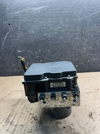 2005 - 2009 Land Rover LR3 ABS Anti Lock Brake Pump Module t7538 DG1