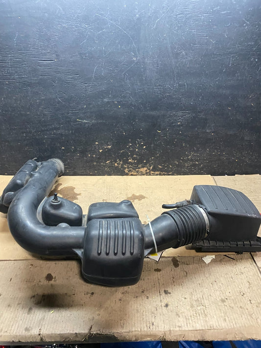 2011 - 2013 Dodge Durango 3.6L Resonator Air Intake Tube OEM  X3146 DG0