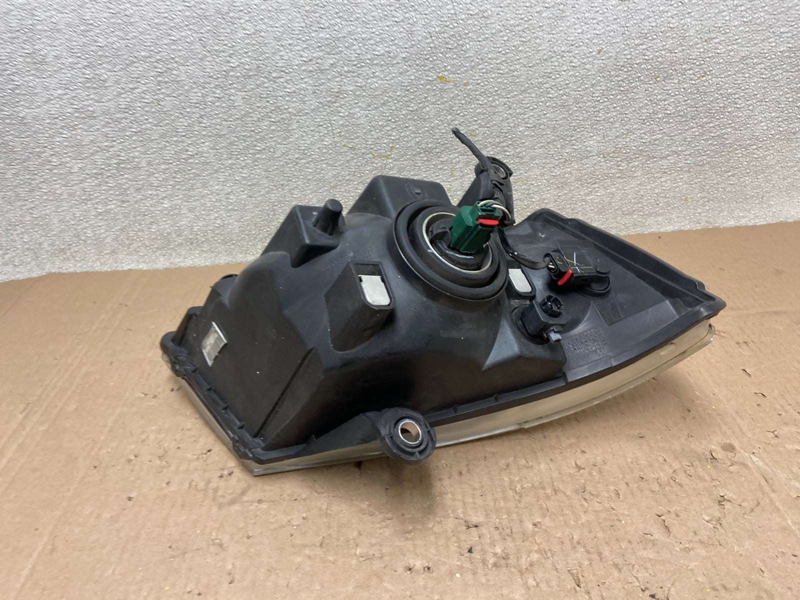 2008 to 2010 Dodge Caravan Left Driver Lh Halogen Headlight Y0322 DW5