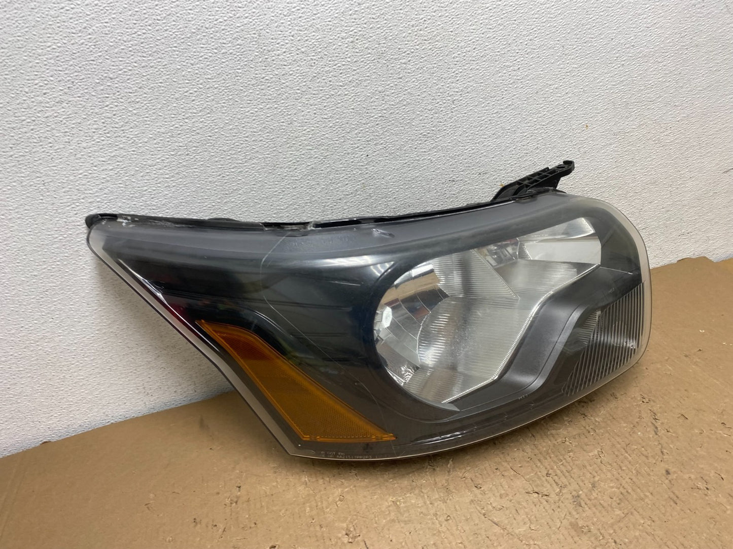 2015-2019 Ford Transit VAN Right Passenger Halogen Black Headlight AD8822 DW2