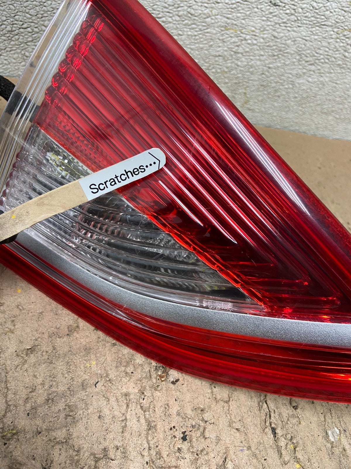 2013 to 2016 Ford Escape Left Driver LH Side Inner Tail Light OEM Y4744 PS3