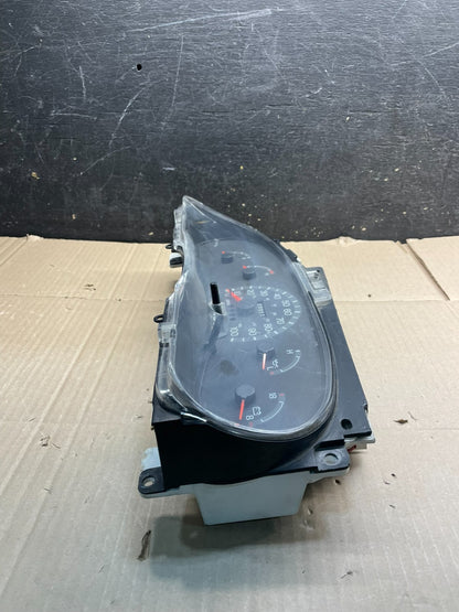 2001 - 2002 Ford Econoline E250 E350 Van Speedometer Instrument Cluster x9873 DG8