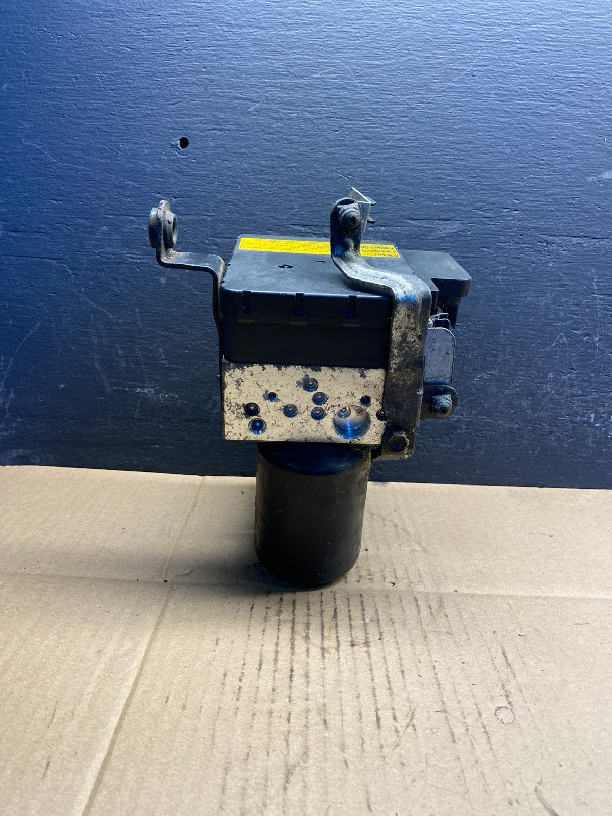 2004 - 2009 Toyota Prius ABS Brake Pump Anti Lock Module AD1785 DG3