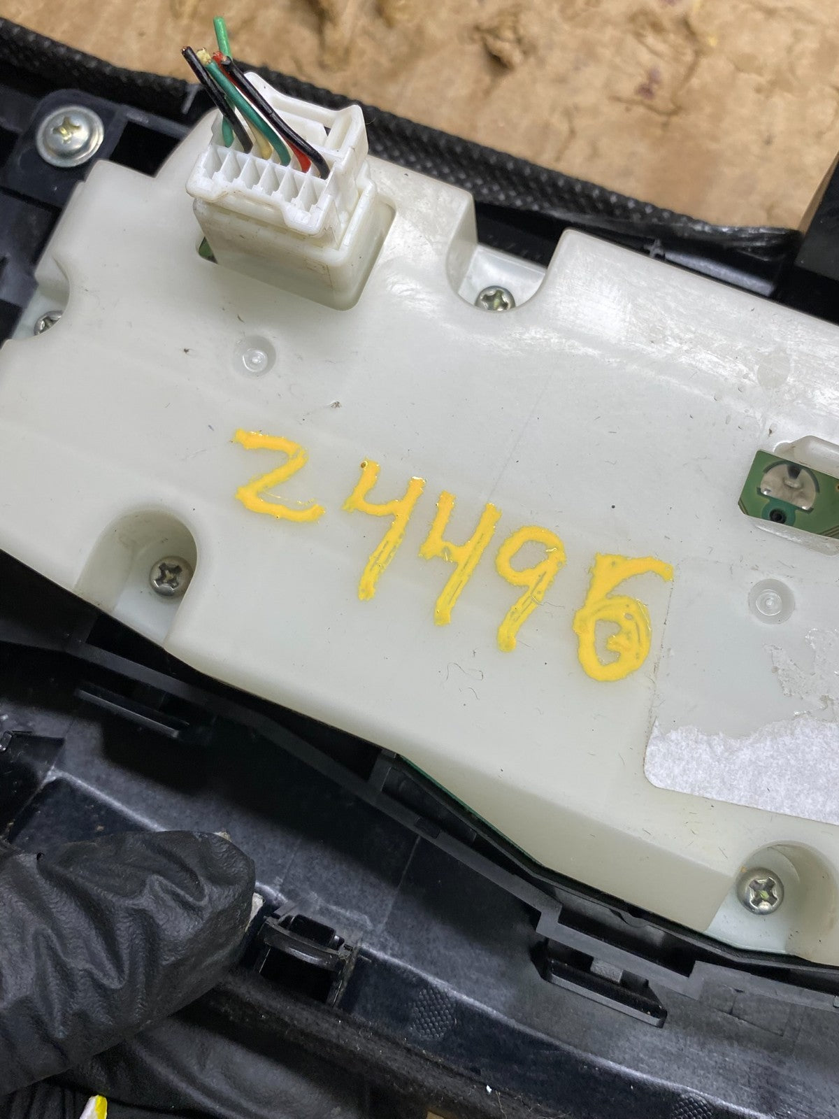 2013 to 2018 Nissan Pathfinder Radio Audio Climate Control OEM z4496 DG6