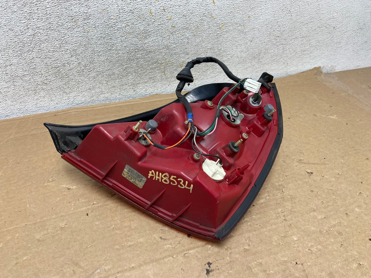 2004 2005 2006 Hyundai Elantra Sedan Left Driver LH Tail Light AH8534 LK5