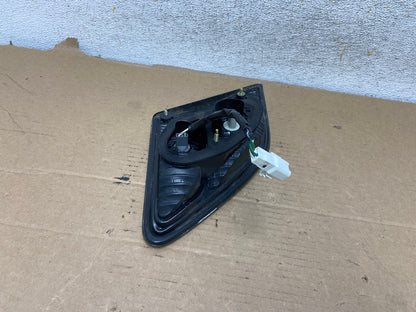 2002 2003 2004 Lexus Es300 Es330 Right Passenger Inner Tail Light AH78253