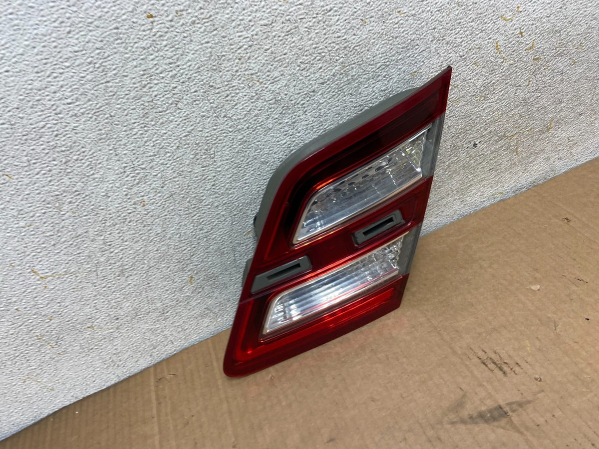 2013 to 2018 Ford Taurus Right Passenger Rh Side Tail Light Inner AI8506 LK2