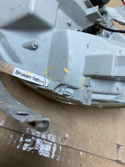 2000 - 2006 Honda Insight Right Passenger RH Halogen Headlight AE5018 DG9