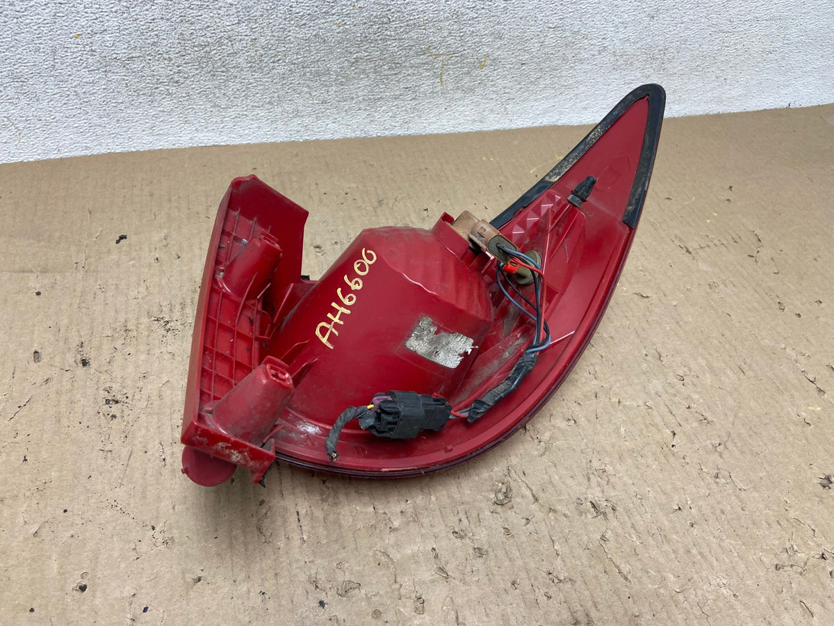 2009 2010 2011 2012 Chevrolet Traverse Left Driver LH Tail Light AH6600 LK6