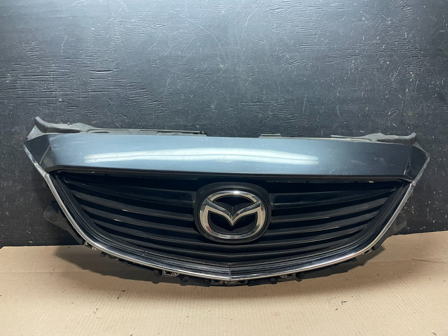 2014 to 2015 Mazda 6 Front Upper Grill Grille z8436 DG0