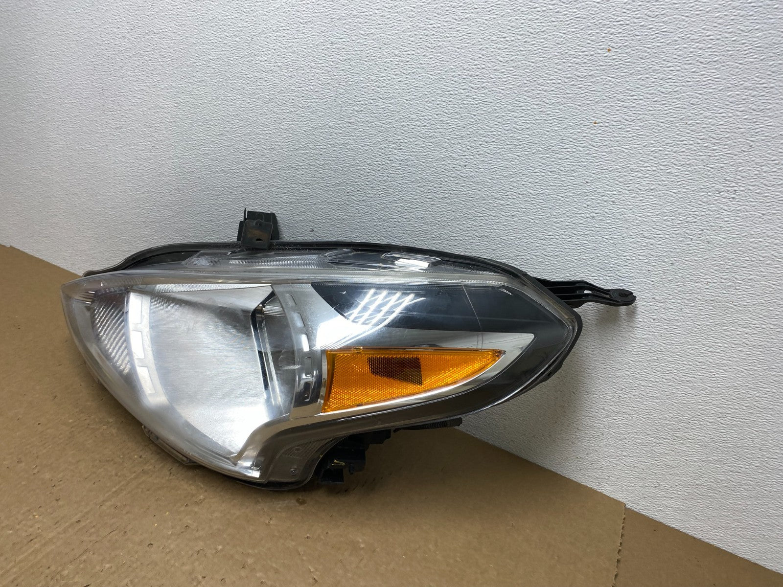 2015 to 2019 Nissan Versa Headlight Left Driver Lh Side DEPO AC1336 DW1