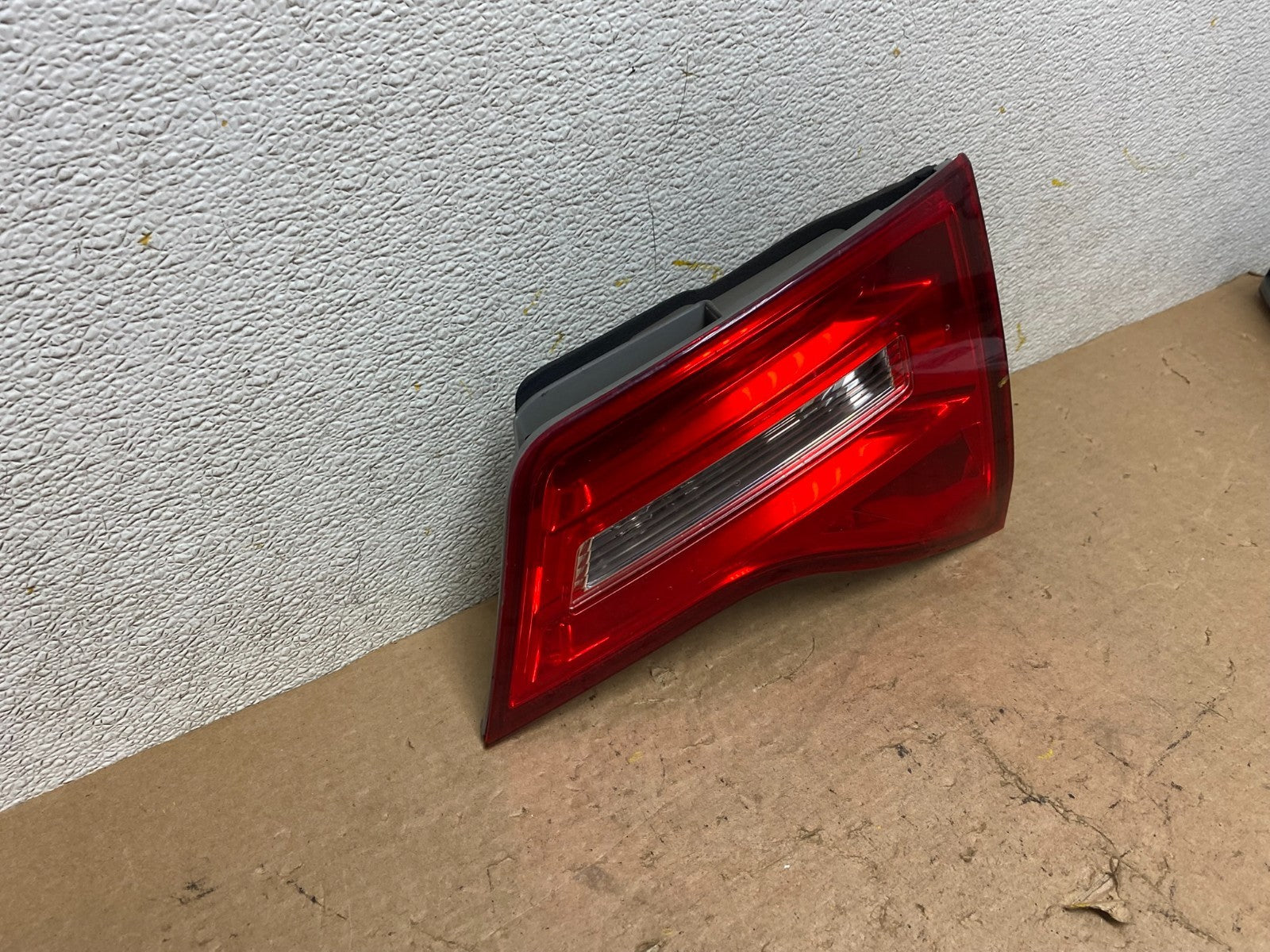 2007 2008 2009 Acura Mdx Right Passenger Rh Side Inner Tail Light Oem P1455 DW2