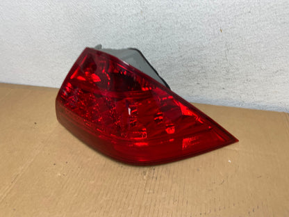 2006 - 2007 Honda Accord Right Passenger Side Tail light AD0748 LK1