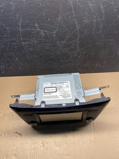 2017 to 2019 Nissan Rogue AM FM XM Radio CD Player Screen Receiver AG3977 DG3