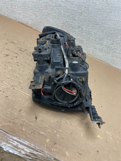 2001 to 2003 Infiniti QX4 Xenon HID Right Passenger Side Headlight OEM AB0822 DW7
