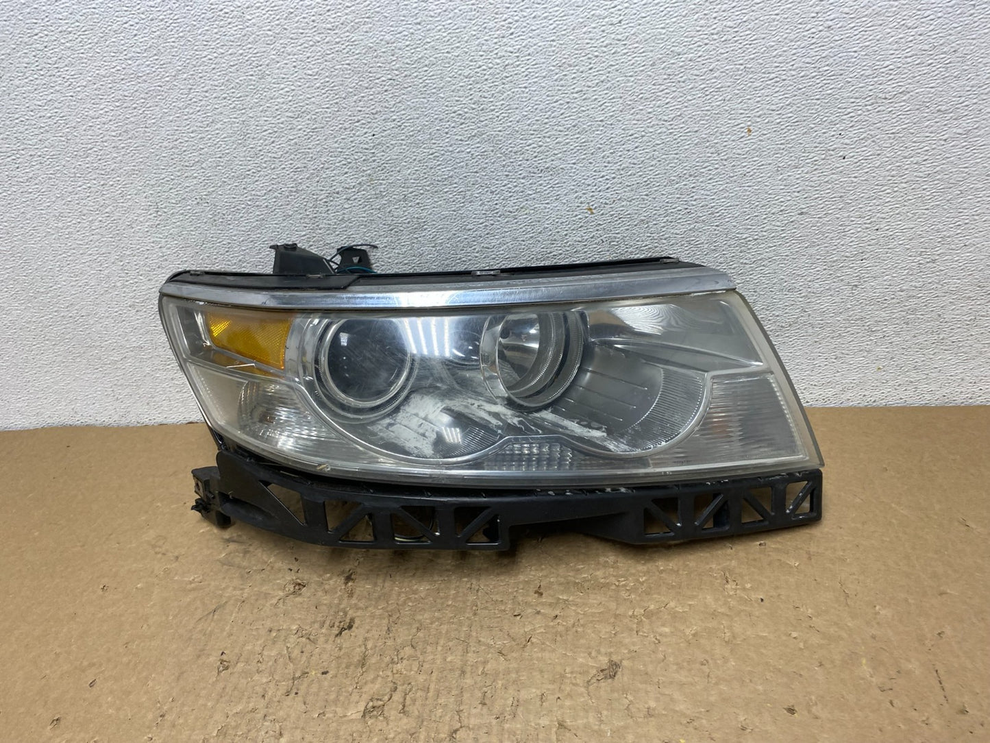 2006-2009 Lincoln MKZ Zephyr Right Passenger Headlight Halogen AF8208 DW0