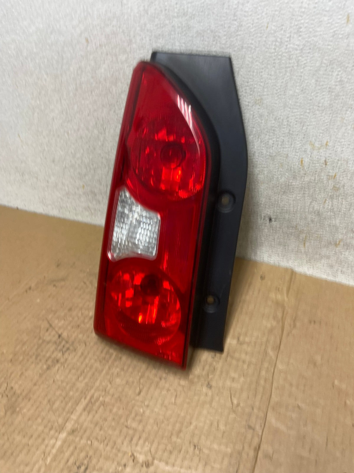 2005 to 2015 Nissan Xterra Tail Light Left Driver Lh Side AI6798 LK1