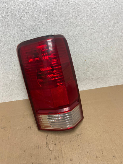 2007 - 2011 Dodge Nitro Left Driver Lh Side Tail Light AE6102 LK2