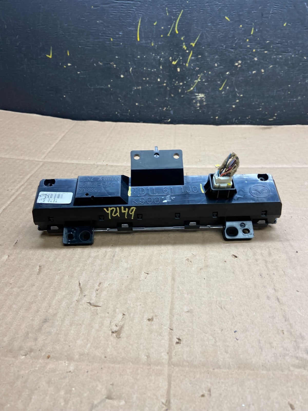 2008 to 2015 Mazda CX-9 Clock Information Display Screen TD11611J0 Y2149 DG5