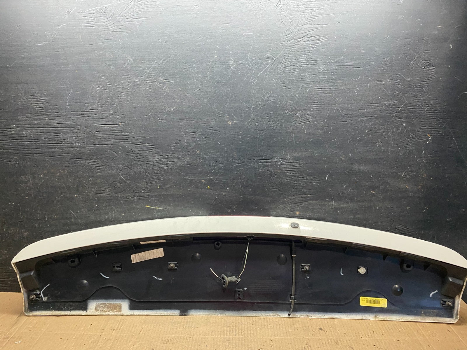 2011 to 2016 Chrysler Town & Country Rear Back Wing Spoiler u6467 DG7