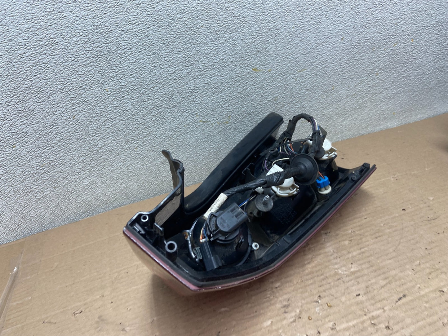 2003 to 2007 Cadillac Cts Right Passenger Rh Side Tail Light AA9334 LK6