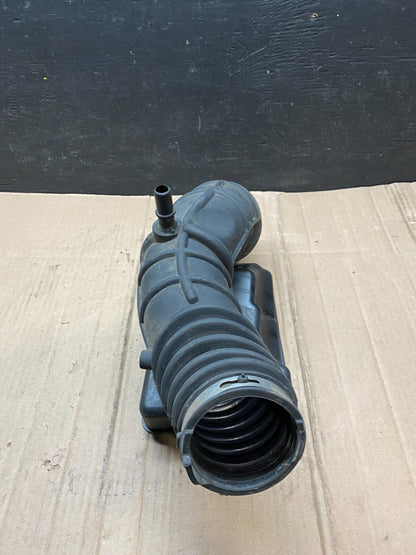 2009-2012 Ford Flex Taurus Lincoln Mks Air Hose  Duct Tube OEM F4106 DG16