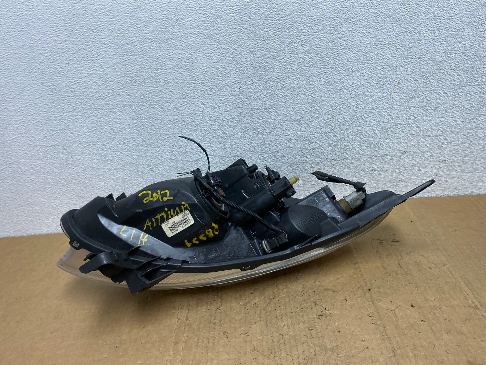 Sedan 2010 2011 2012 Nissan Altima Left Driver Side Headlight AD1428 DW6