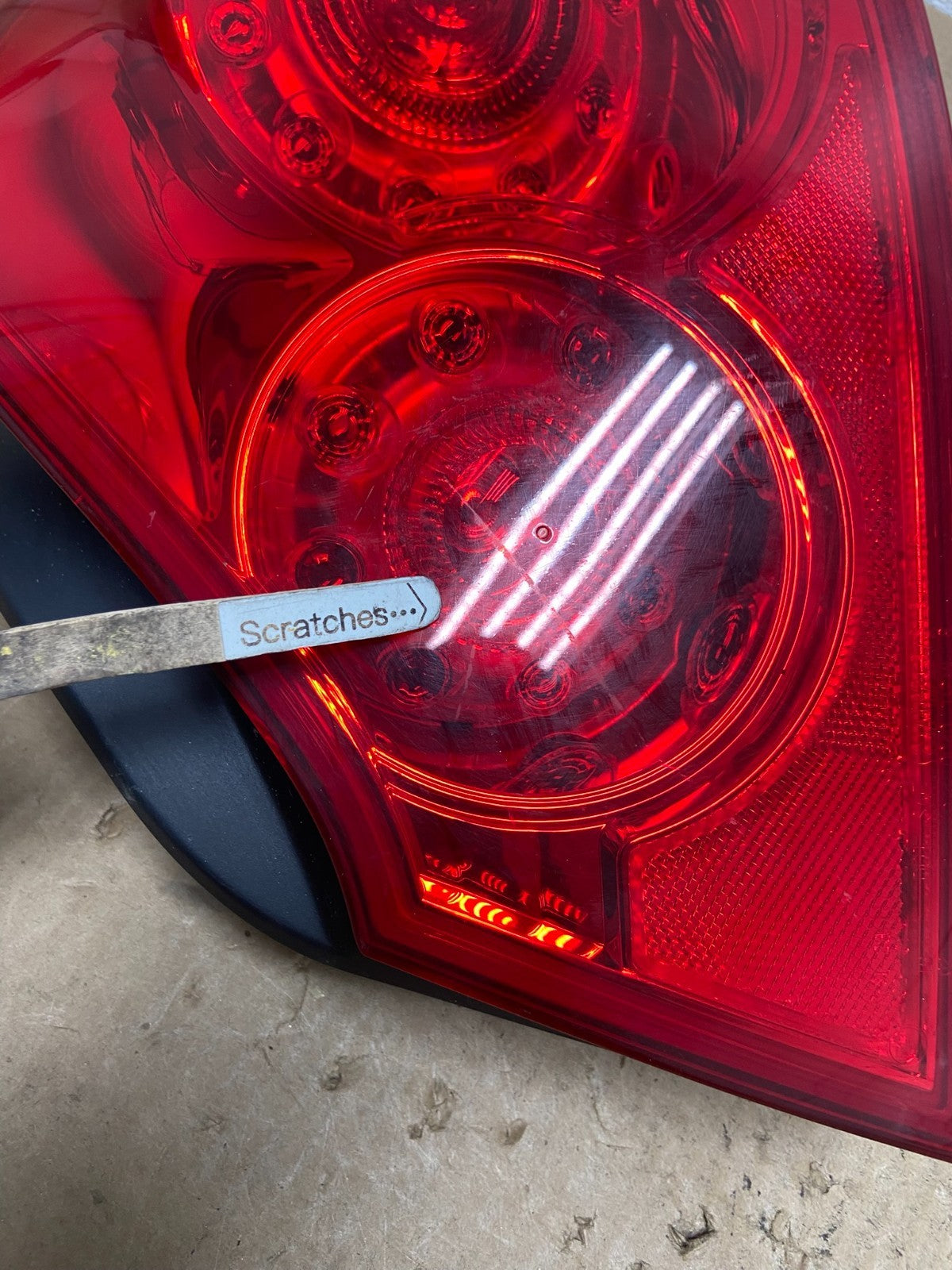 2007 to 2013 Infiniti G35 G37 Sedan Right Passenger Rh Tail Light AF8437 DW3