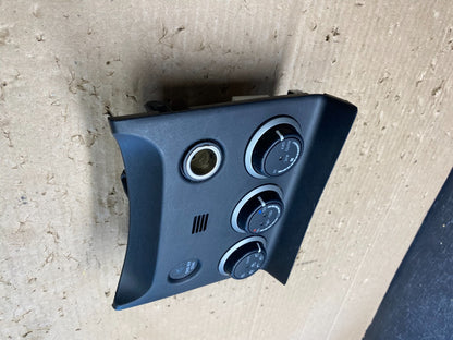 2011 to 2015 Nissan Rogue Heater Temperature AC Climate Control AG8433 DG2