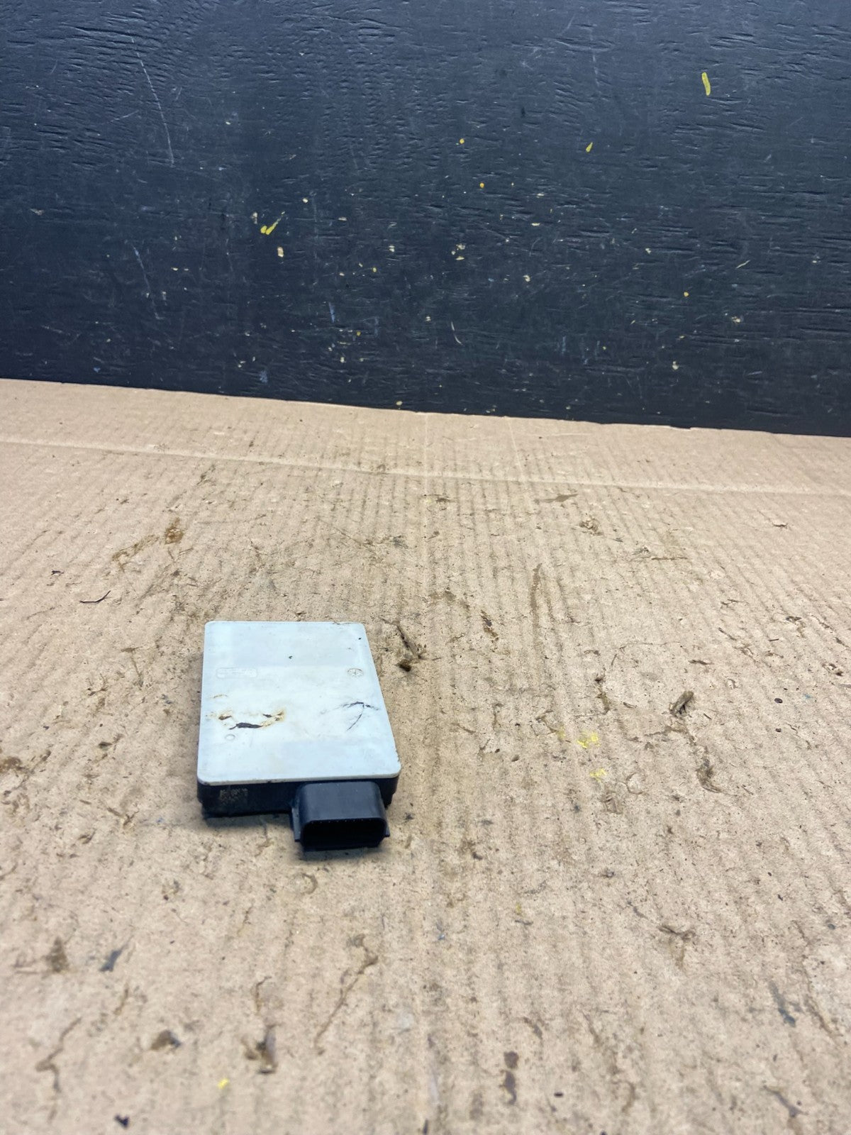 2016 - 2017 Chevrolet GMC Cadillac Rear Bumper Blind Spot Radar Q0967 DG1