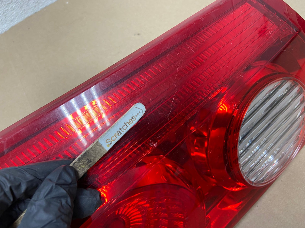 2006 - 2010 Toyota Sienna Left Driver Lh Side Inner Tail Light AH6645 LK4