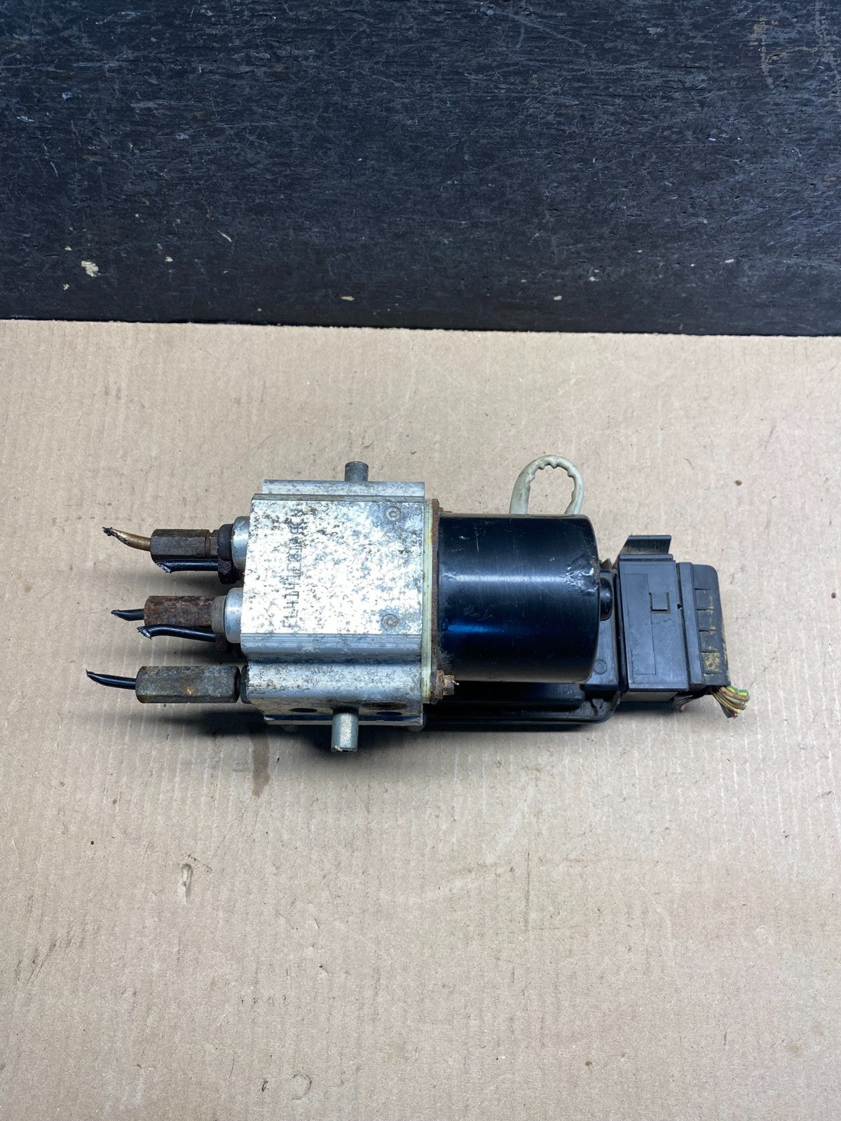 2002 - 2004 Ford F250 F350 4X4 Engine Control ECU ECM Computer Module AI7156 DG1