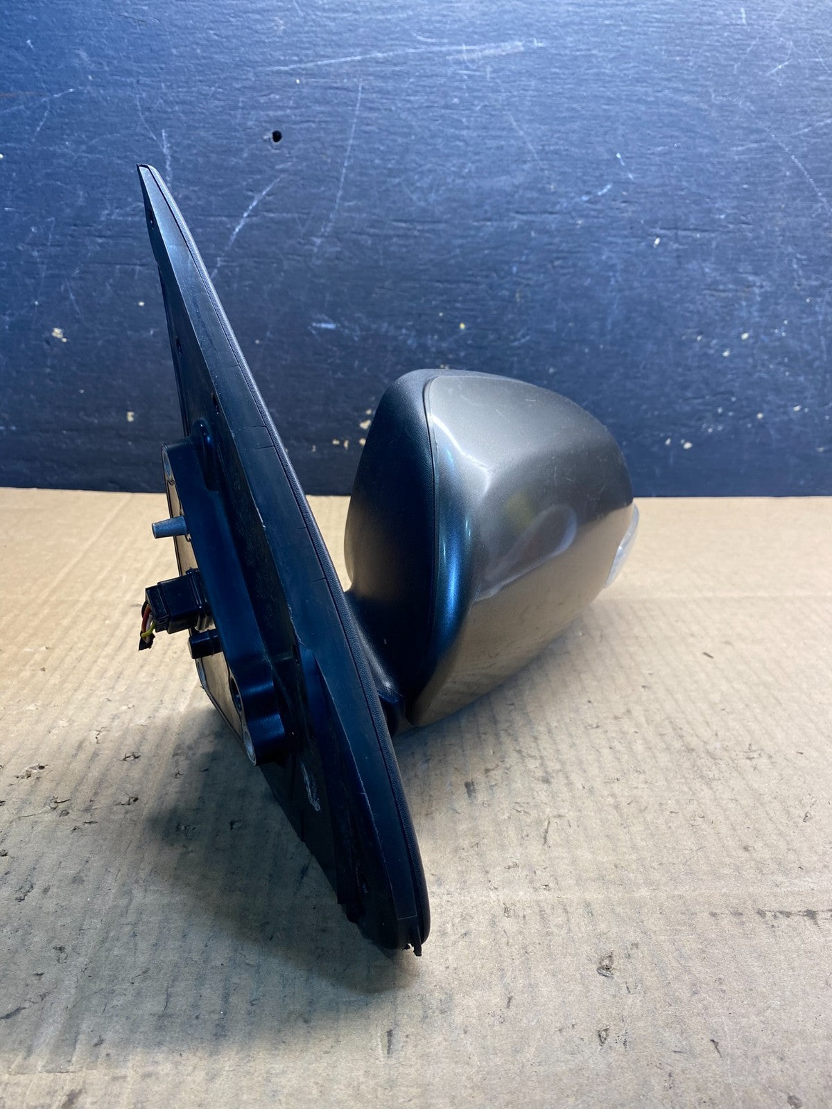2010 to 2013 Kia Forte Sedan Left Driver LH View Turn Signal Mirror OE aa7795 DG1