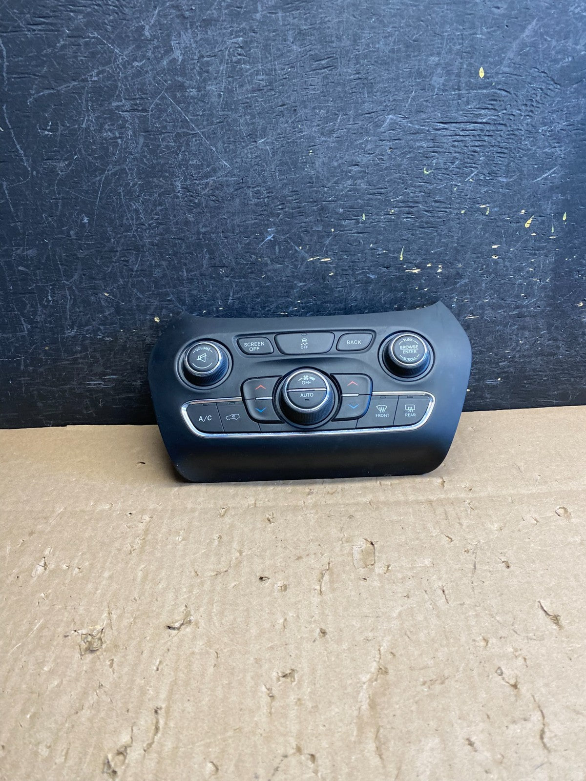 2014 to 2017 Jeep Cherokee Heater Climate Temperature Control AJ1298 DW0