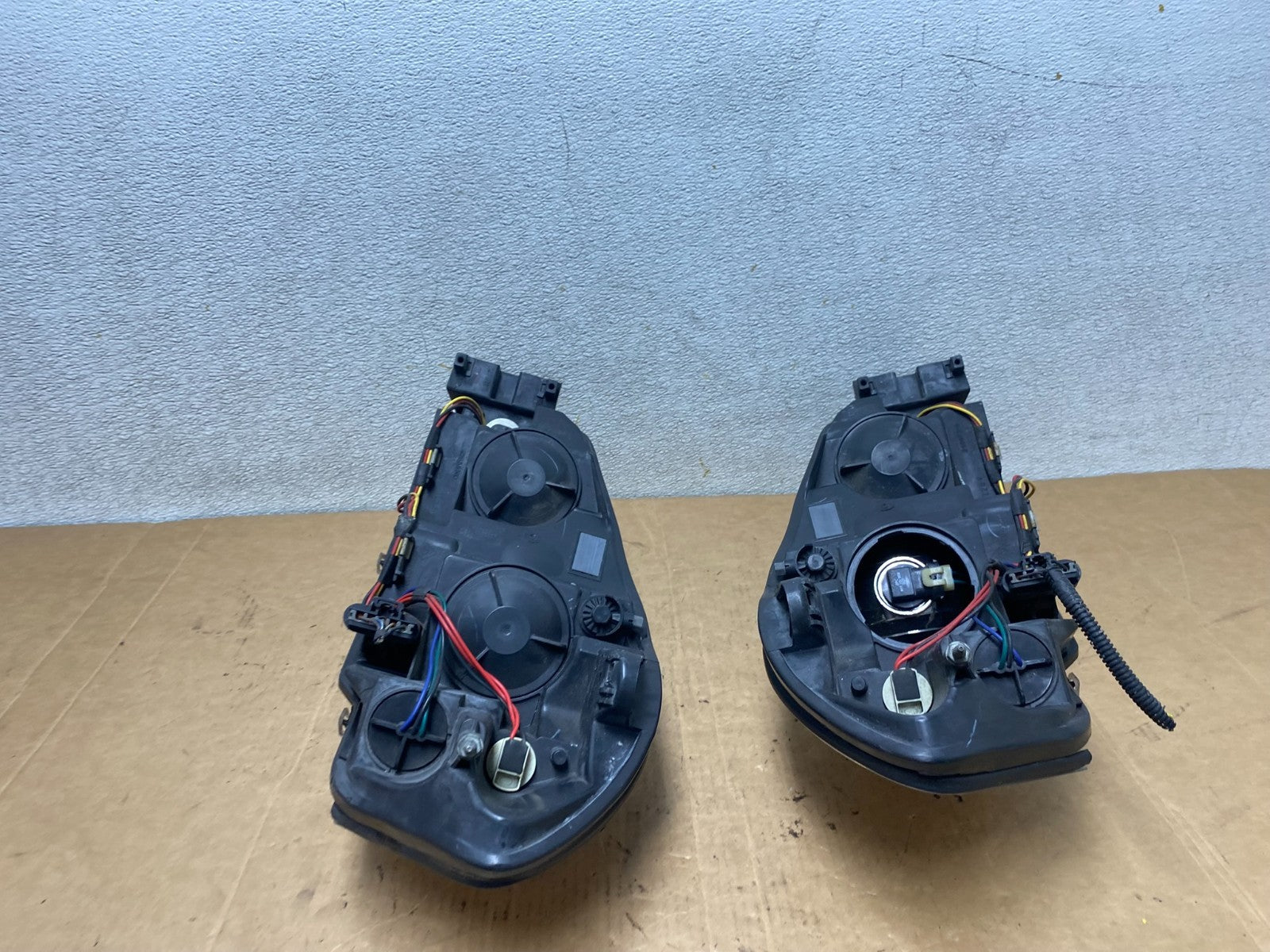 2006 - 2013 Chevrolet Impala Left+Right Set Headlights Halogen T2095 DW12
