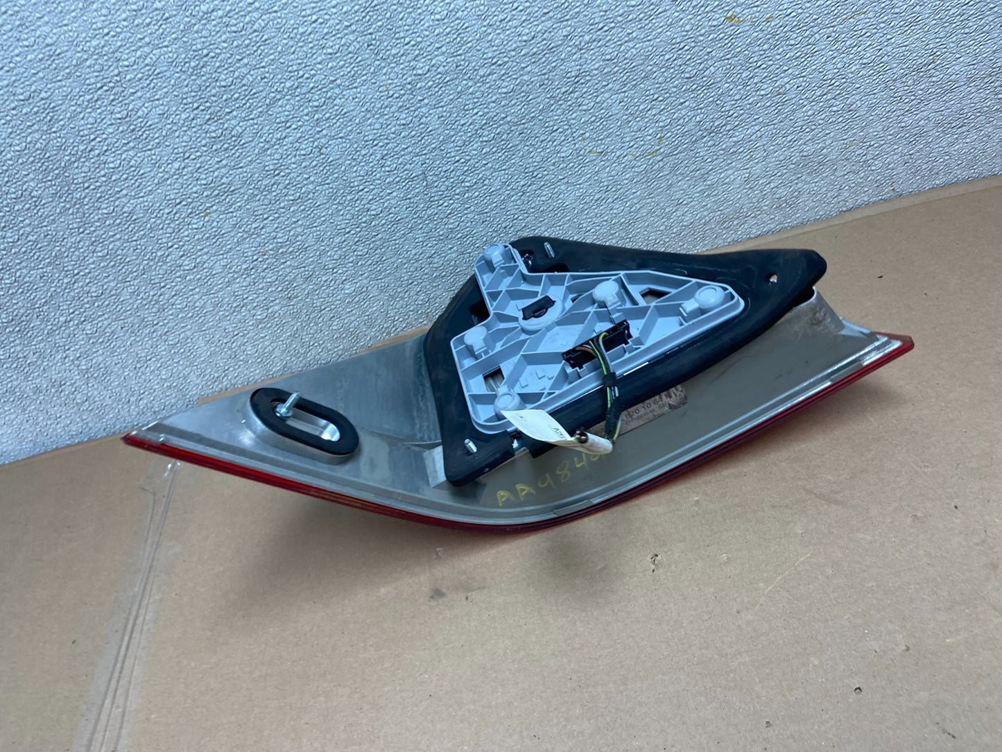 2001-2004 Mercedes-Benz C230 C240 W203 C-Class Right Passenger Tail Light AA98495