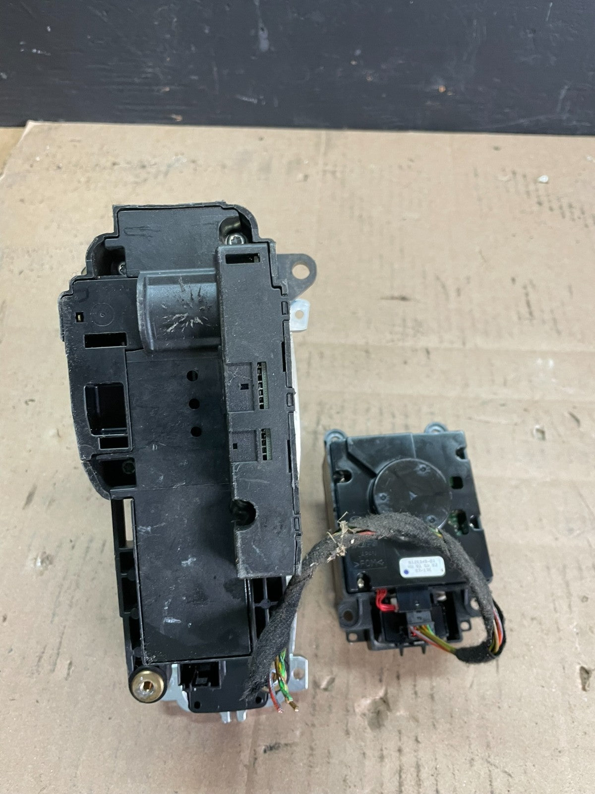 2007 - 2013 BMW X5 E70 Shift Shifter Selector Gear W/ Menu Switch AC9171 DG5