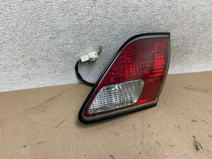 2002 2003 2004 Lexus Es300 Es330 Right Passenger Inner Tail Light AH6917 LK1