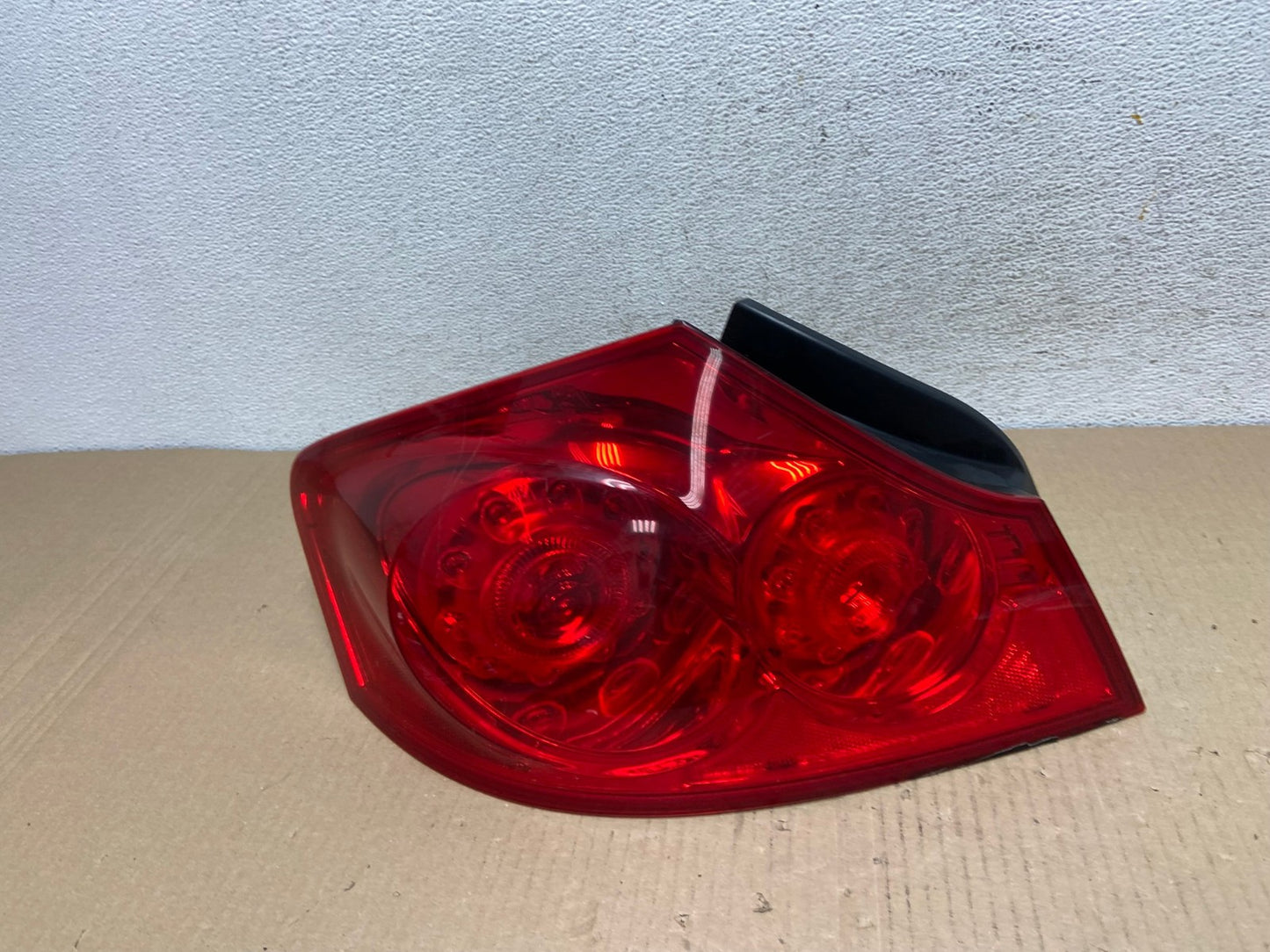 2007 to 2013 Infiniti G35 G37 Sedan Left Driver LH Side Tail Light AE9518 LK0