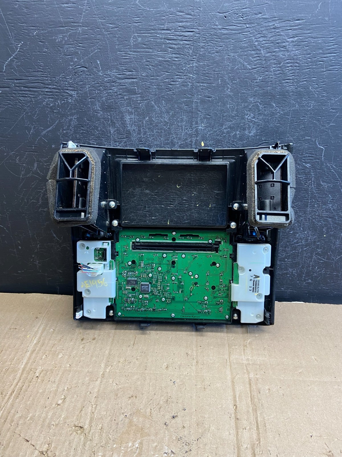 2006 - 2008 Infiniti FFX35 FX45 Radio Climate Control Panel Bezel AE1956 DG3