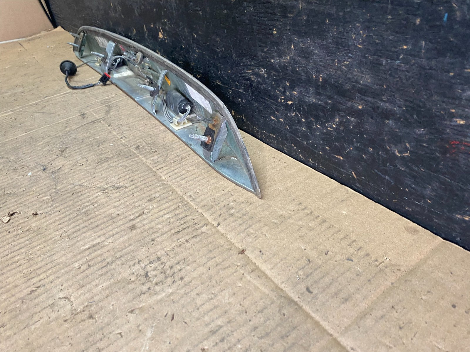 2013 to 2016 Ford Escape Rear Trunk Molding Trim Oem r7920 DG8