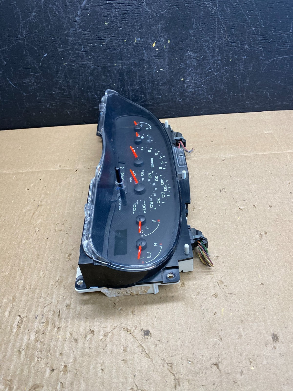2006 Ford E350 Gauge Speedometer Cluster ac6662 DG2